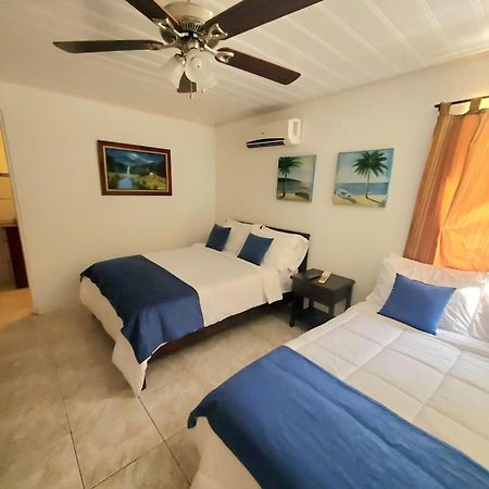 מנואל אנטוניו Hotel Villa Prats מראה חיצוני תמונה